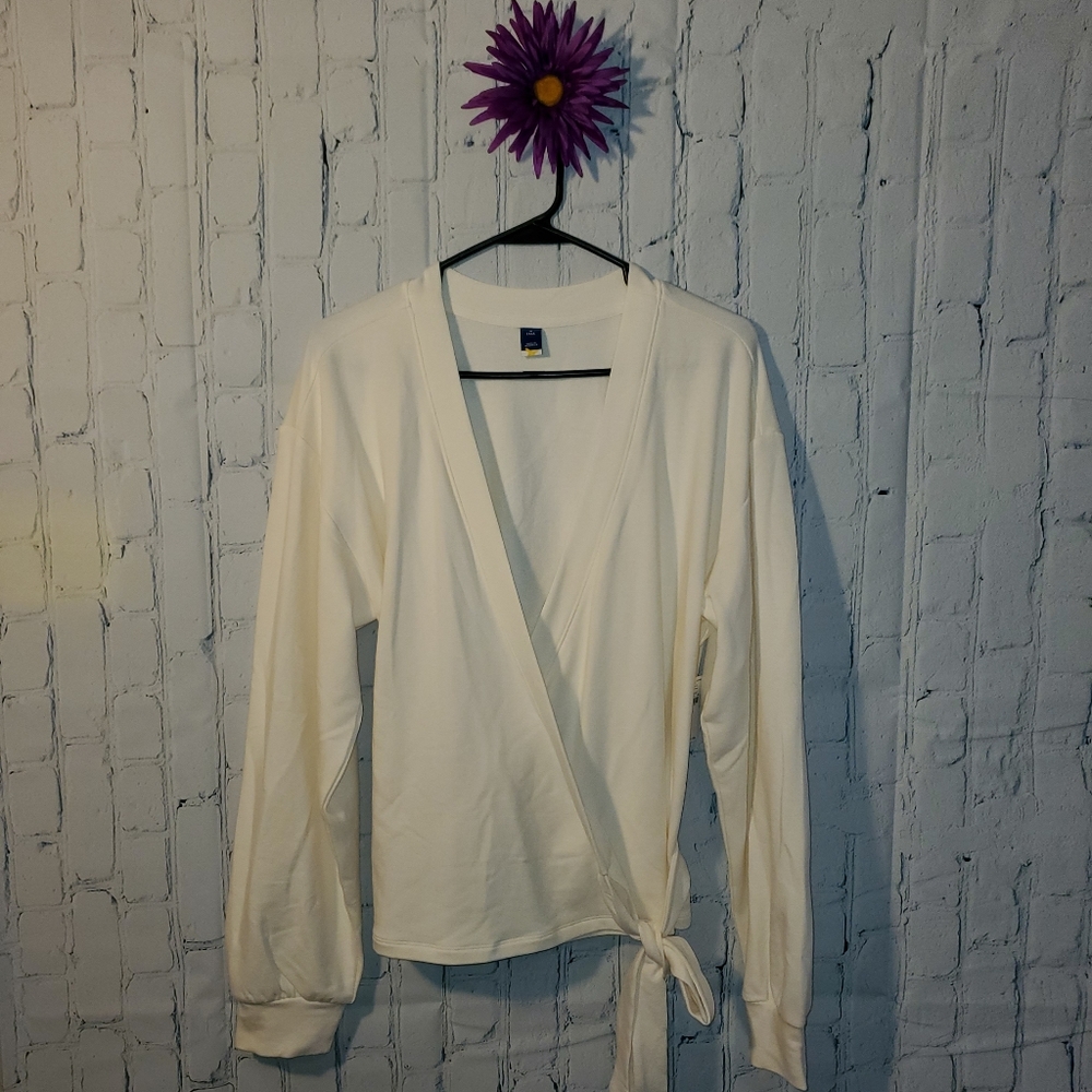 Old Navy Sweater